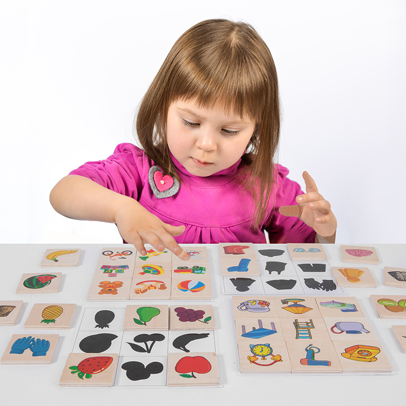 幼儿园木制动物水果找配对游戏 积木拼图找影子益智蒙氏教具