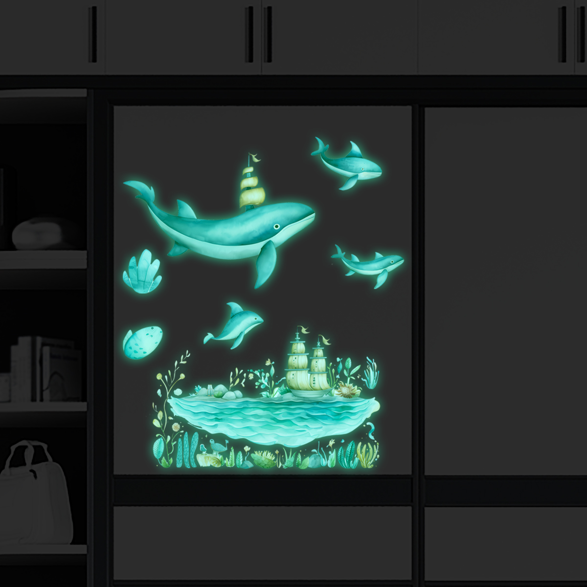 夜晚发光卡通海洋世界贴画布置小朋友房间装饰卧室客厅背景荧光贴