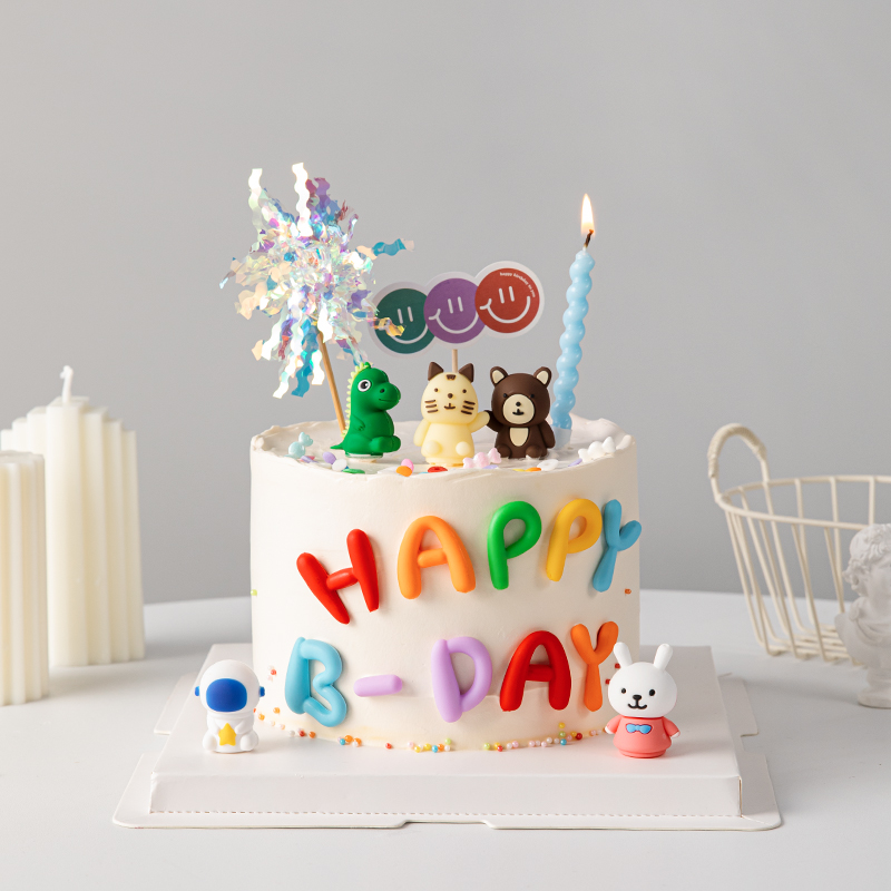 儿童生日蛋糕装饰英文字母摆件软胶立体宇航员小熊小兔子装扮配件