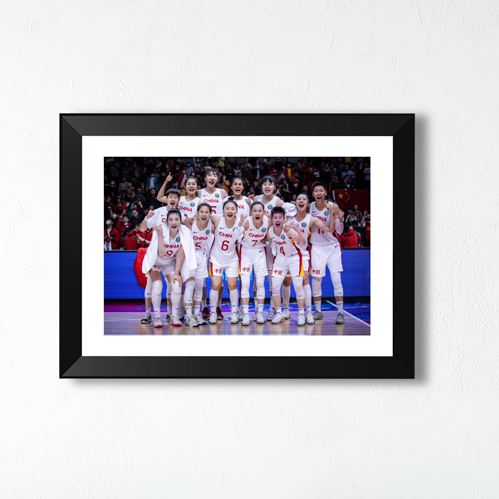 2022年女篮世界杯全家福纪念实木相框球迷周边海报照片墙装饰壁画