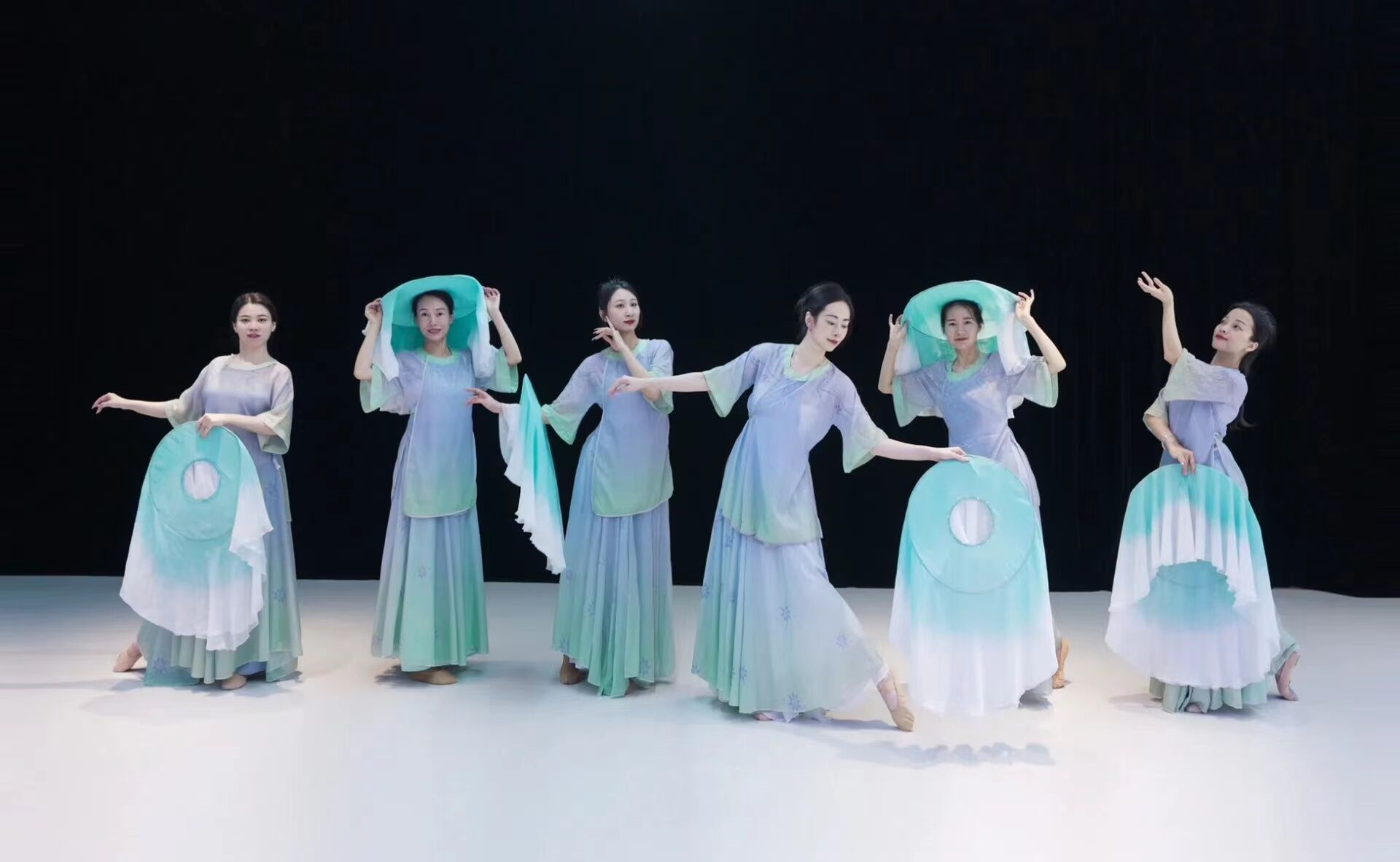 夏季诗意唐风古典舞蹈服中国风气质质感外衫裙子两件套表演演出服