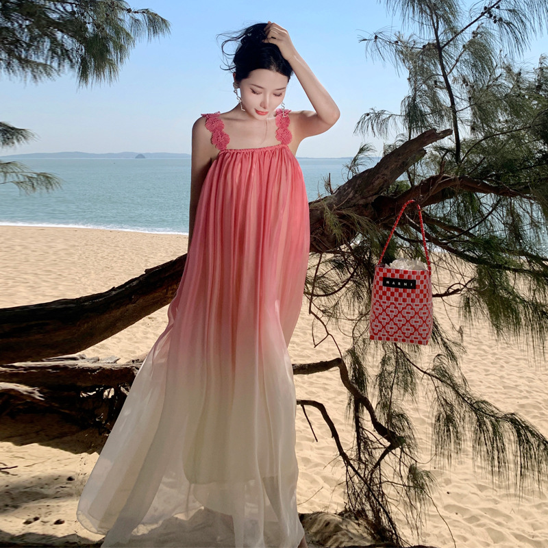 度假拍照沙滩裙海边粉色渐变吊带海边氛围感长裙立体绣花超仙约会