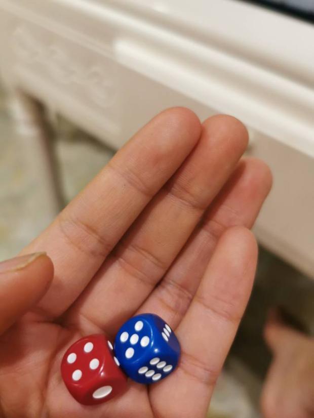 12MM圆角不透明红色蓝色麻将机骰子促销2对4粒12号约11.8mm随机色