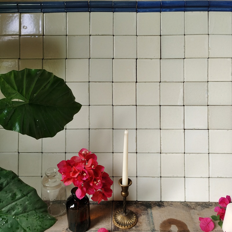 米白色复古小方砖厨房卫生间瓷砖乡村自然风墙砖小众文艺设计师款