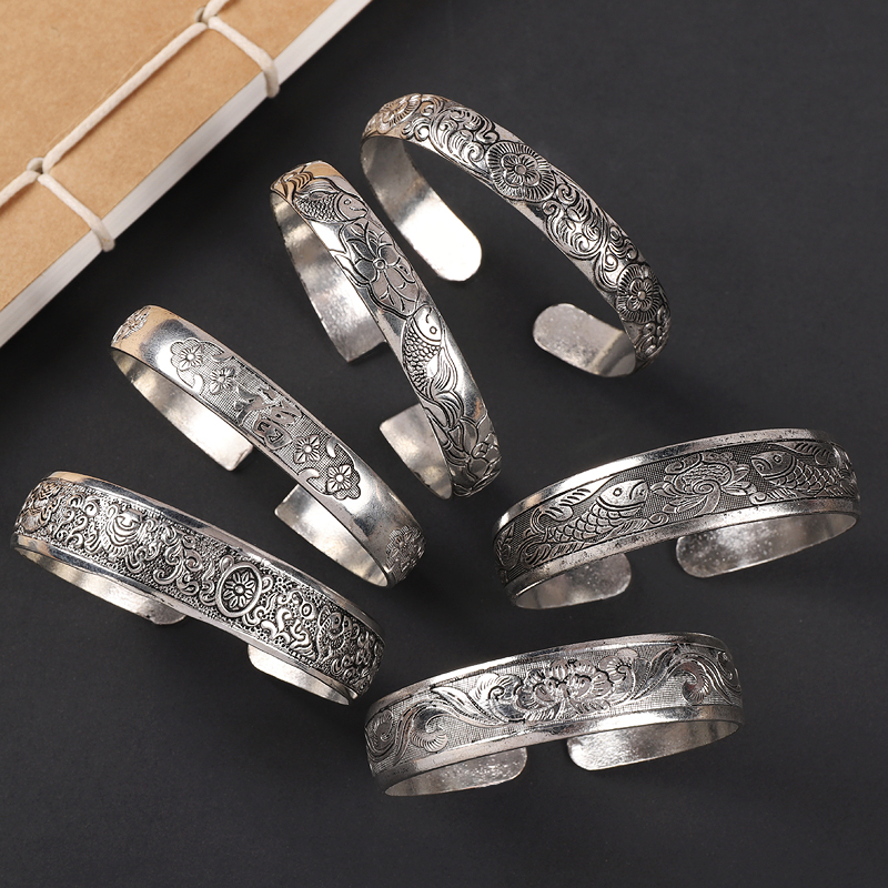 手工苗银做旧手镯女民族风复古宫廷中式雕刻古银镯子个性异域手环