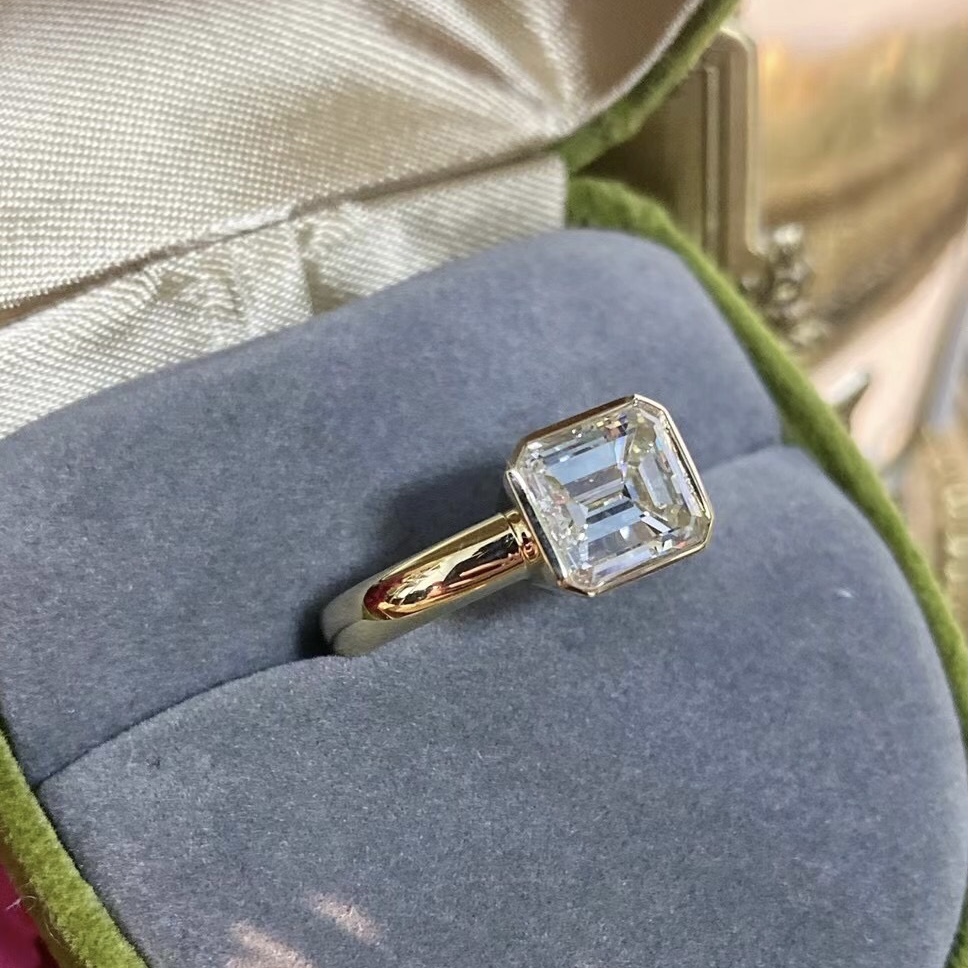 珠宝高级定制真金真钻枕形垫形祖母绿切割克拉钻戒18K金异型钻石