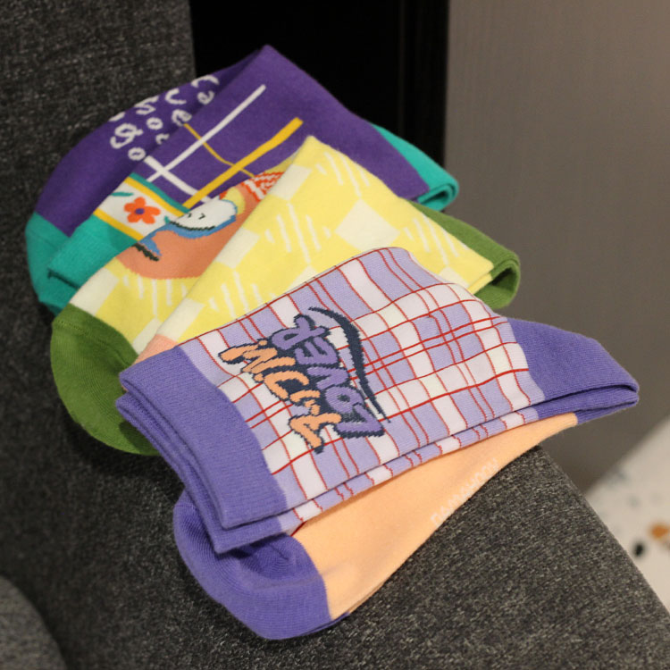 趣味撞色格子系列 可爱插画格纹紫色少女夏薄款中筒棉袜子