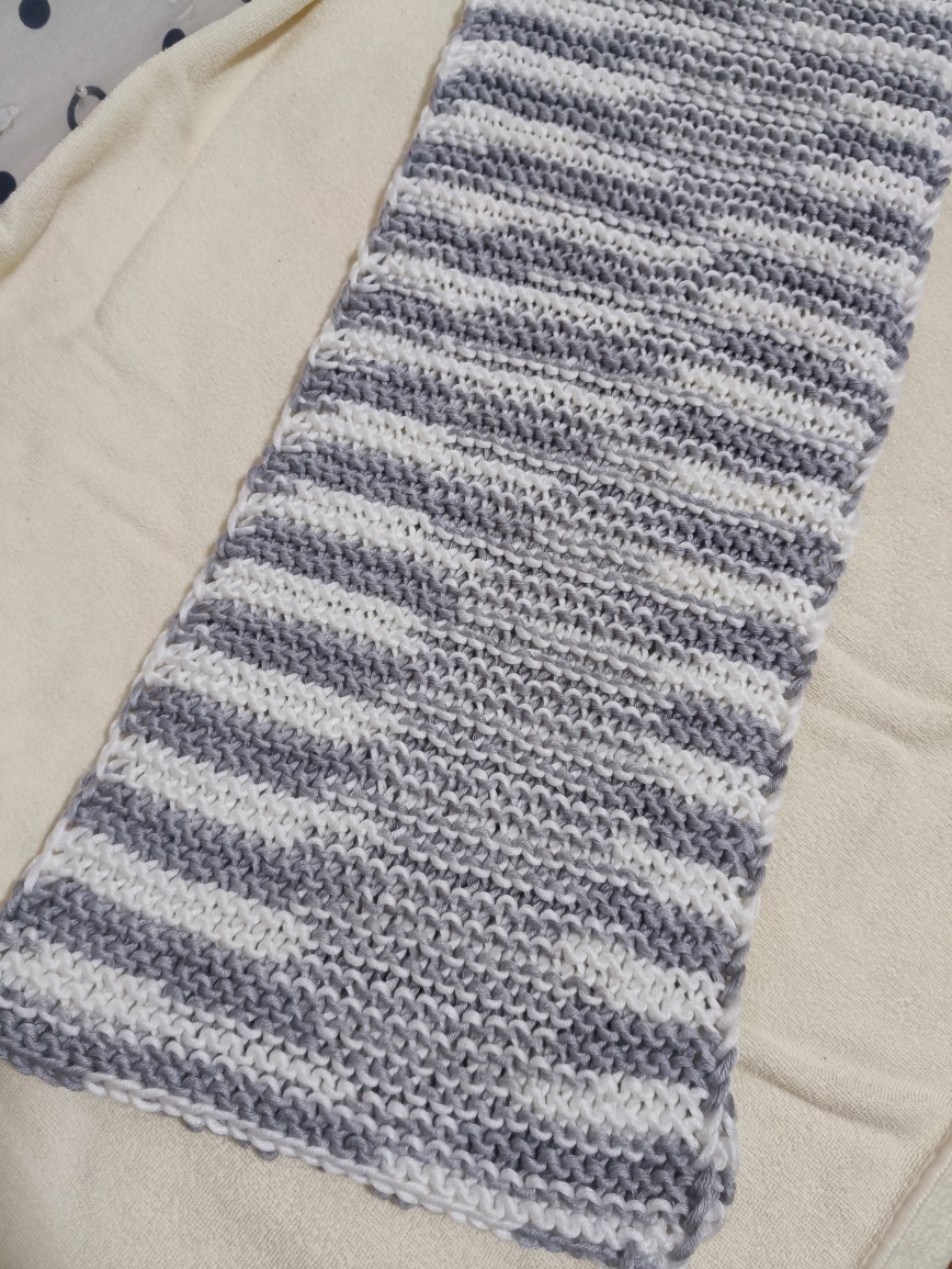 DIY纯手工编织的毛线围巾平针紧简单织法成品送男士生日礼物冬