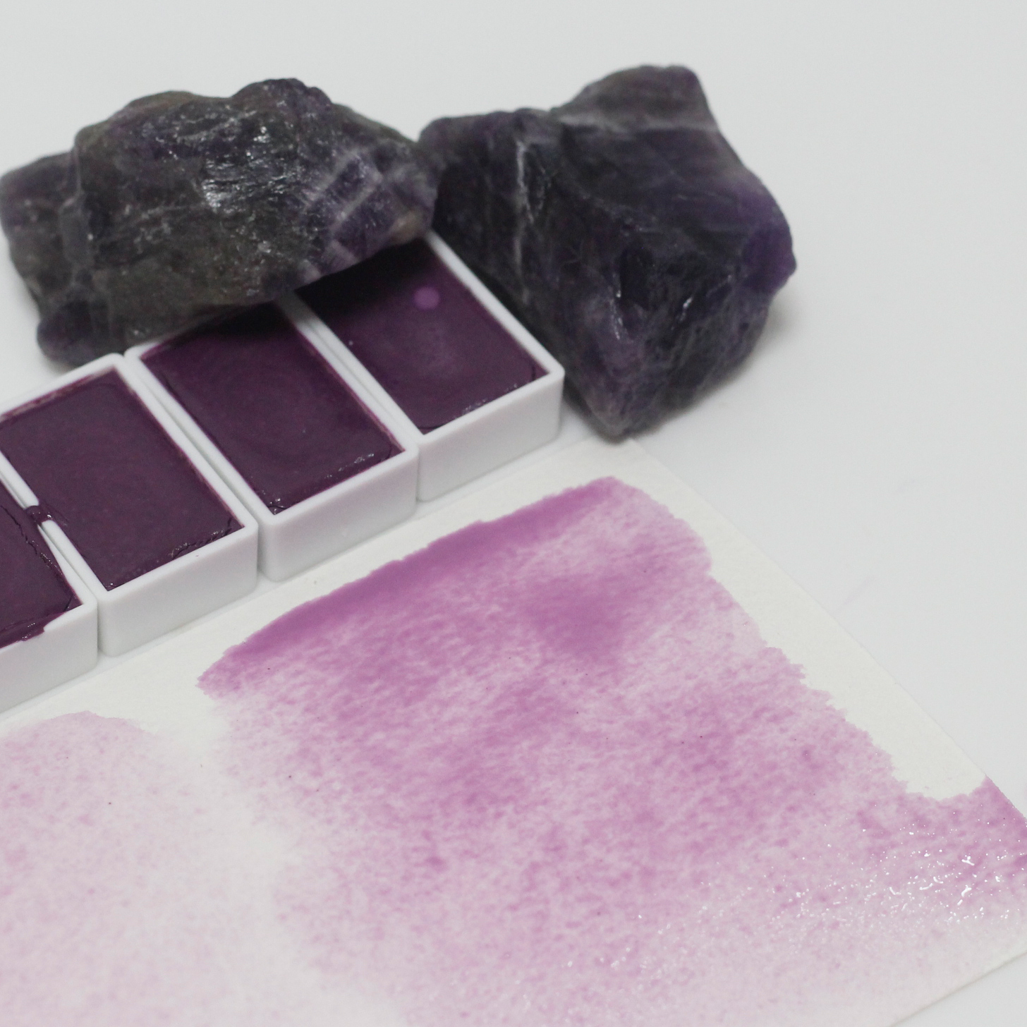 紫云母 多米尼格天然矿物固体手工水彩颜料3ml全块半透明风景写生
