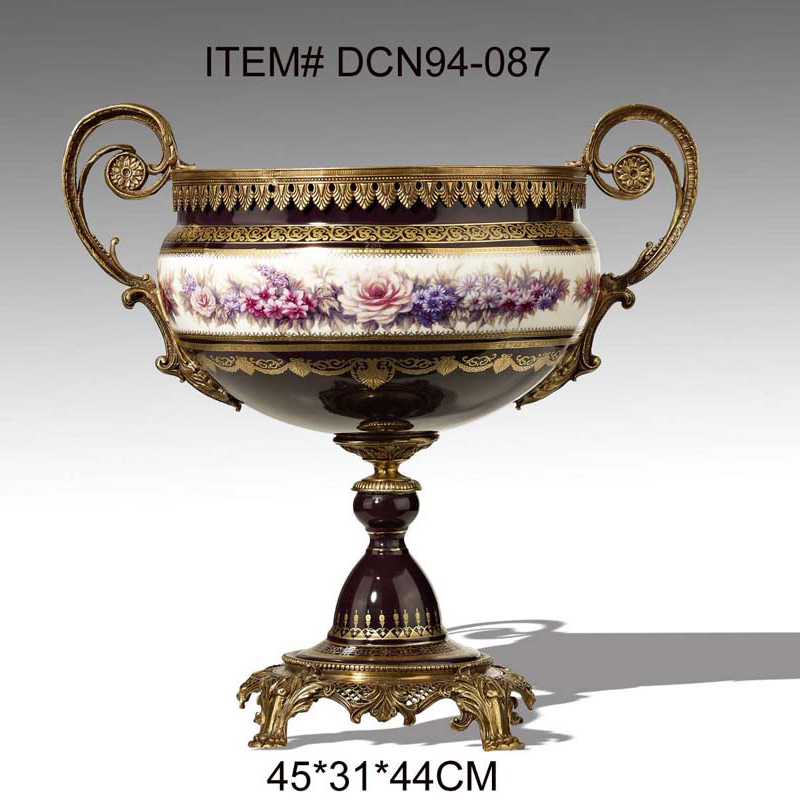 蒂高美居欧美式陶瓷铜果盘奖杯盖坛储物罐双层糖果盘手绘紫色饰品