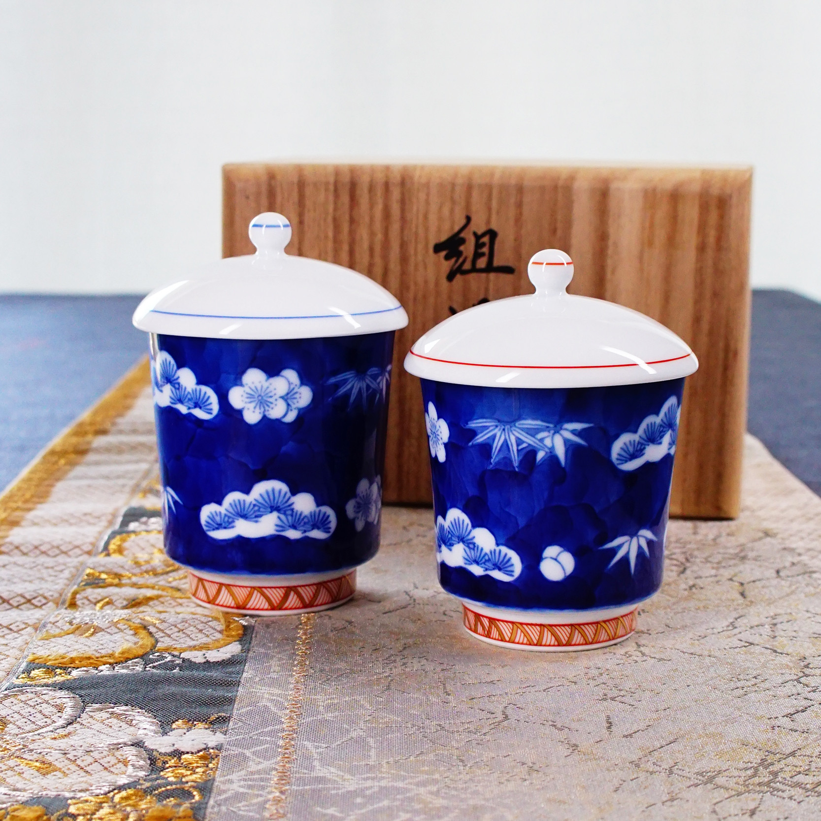 日本进口 深川制 陶瓷手绘松竹梅夫妻盖杯日式盖碗茶杯汤吞木盒装