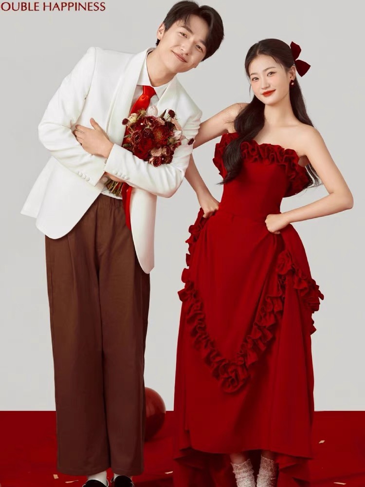 新款影楼主题服装拍照摄影情侣工作室红色简约礼服婚纱写真喜庆