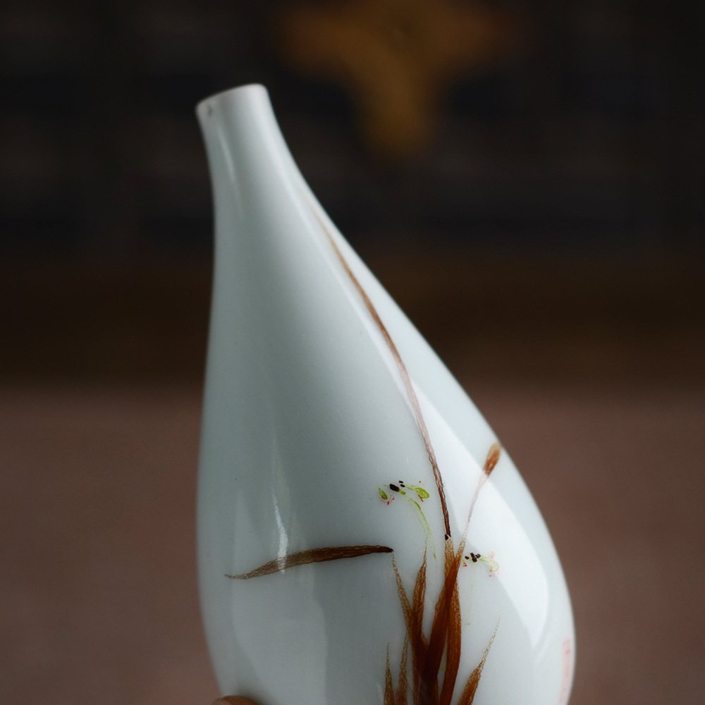 景德镇陶瓷创意摆件手绘荷花白瓷花瓶简约水培花器古典桌面花盆