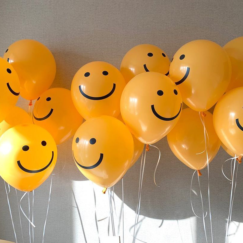 韩国ins风黄色笑脸乳胶气球表情包小红书小清新生日派对场景布置
