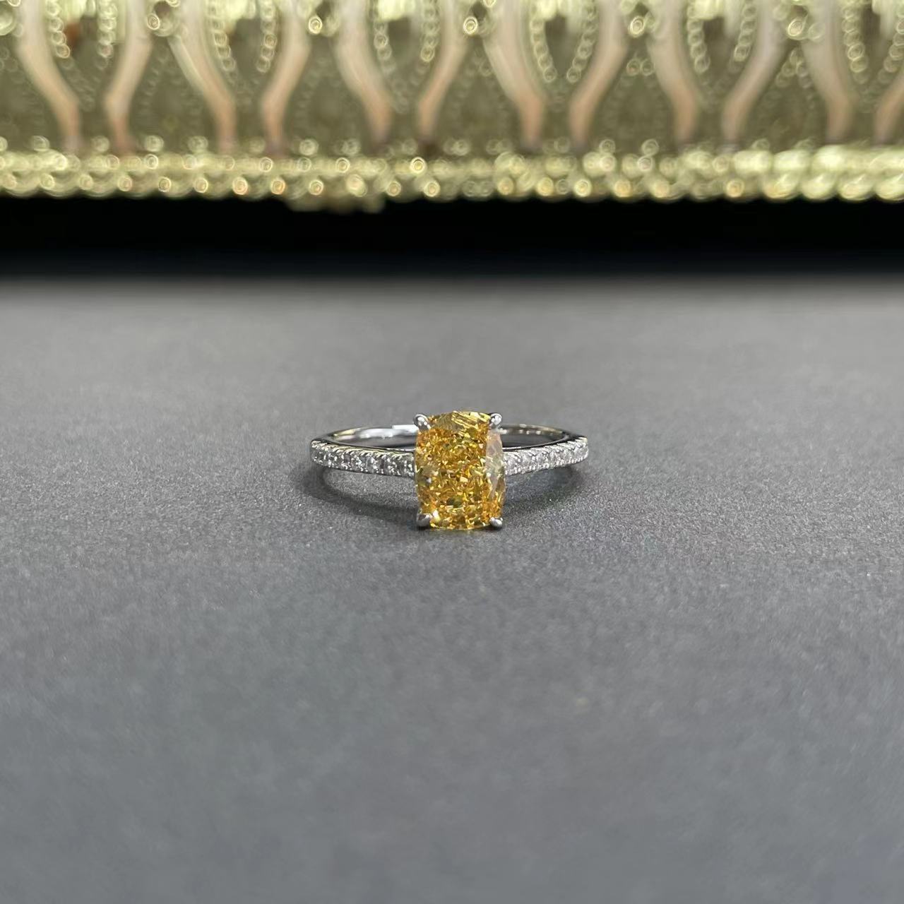 一克拉冰花切黄钻戒指s925纯银椭圆培育高碳钻指环高级感饰品