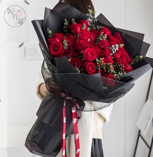11朵19朵33红玫瑰礼盒鲜花速递西宁市城西区城北区同城店送花上门