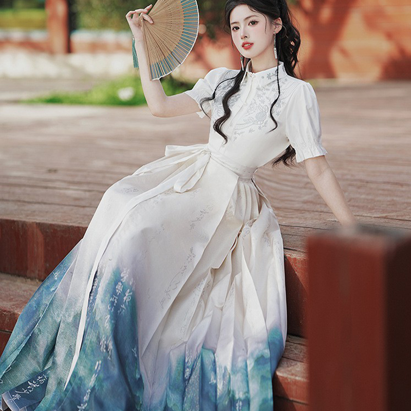 古装夏季轻薄款明制中国风古筝演出服渐变浅色马面裙初中生女汉服