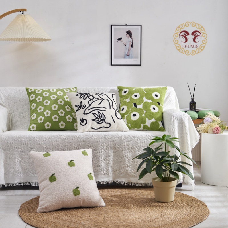 现代简约橄榄绿花朵毛绒刺绣设计推荐沙发抱枕搭配家居客厅床头