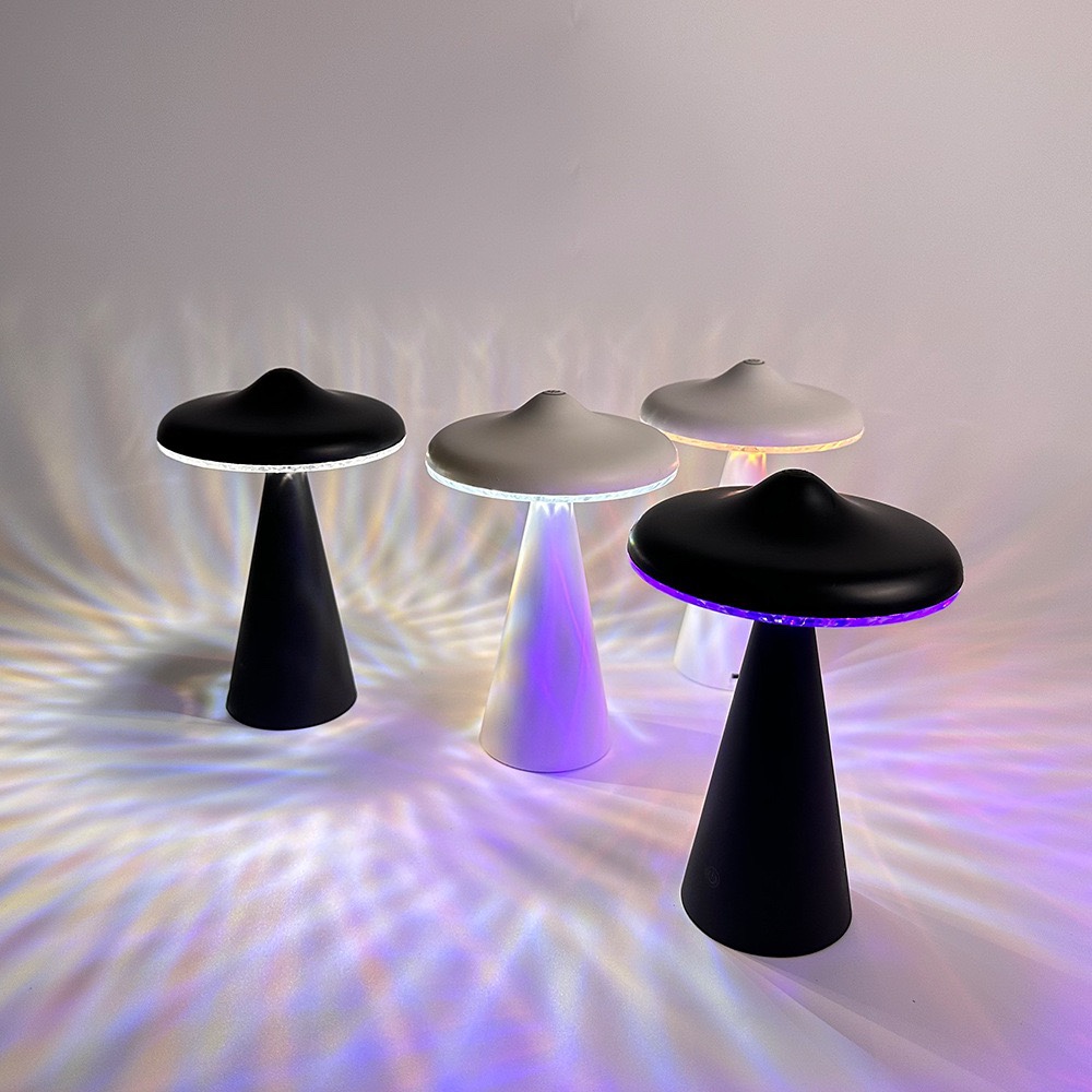跨境UFO氛围夜灯USB充电装饰礼品床头卧室酒吧创意触摸小台灯批发