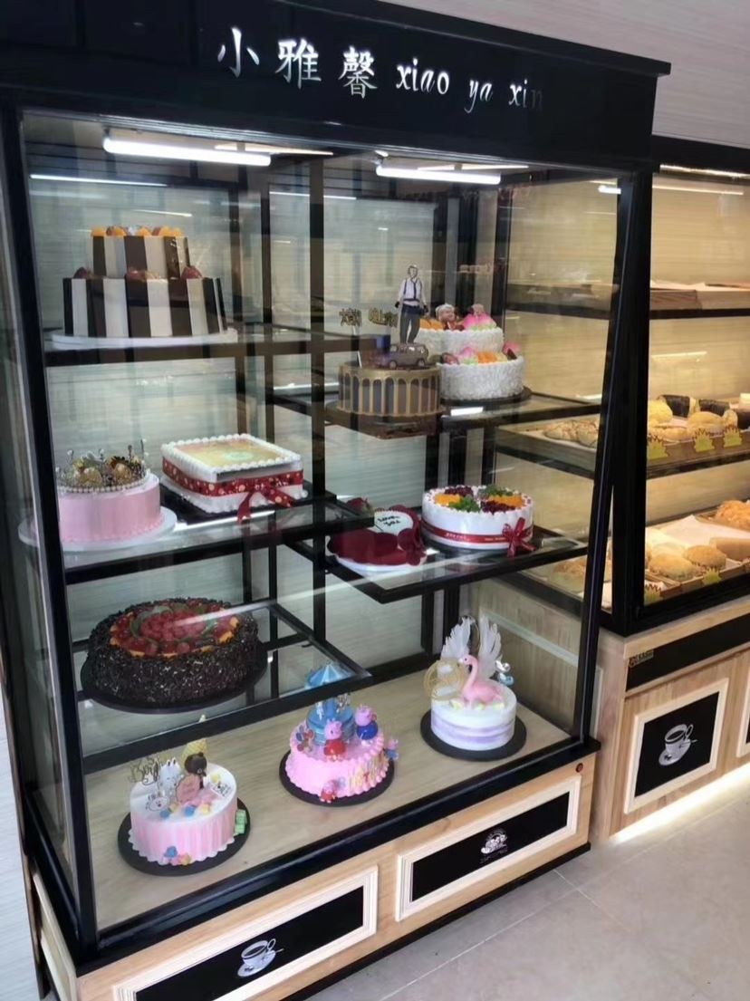 。烘焙面包蛋糕店弧形玻璃中岛模型糕点展示边柜收银柜台多层陈列