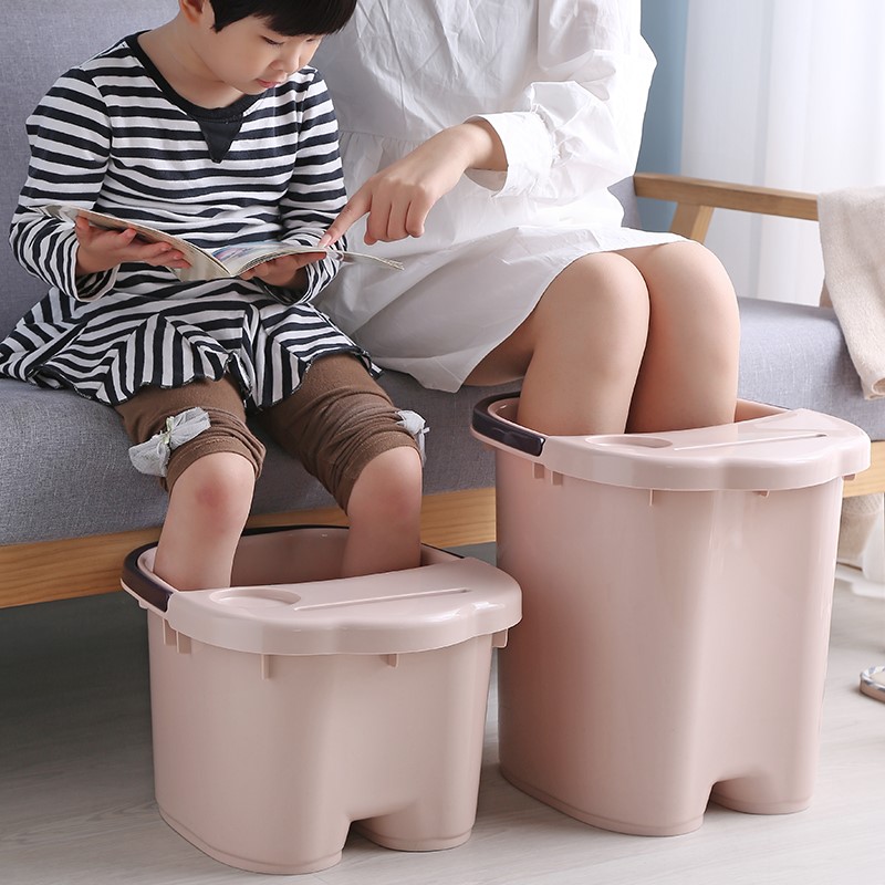 现货速发儿童专用小女孩洗脚盆脚底按摩创意泡脚桶小号保温不插电