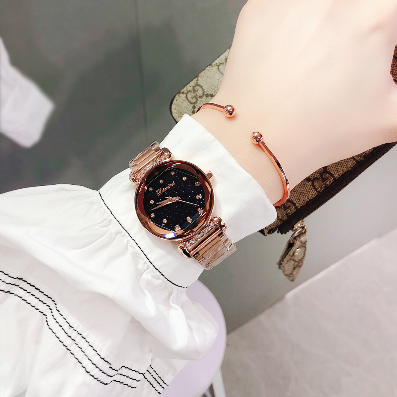 玫瑰金钢带手表