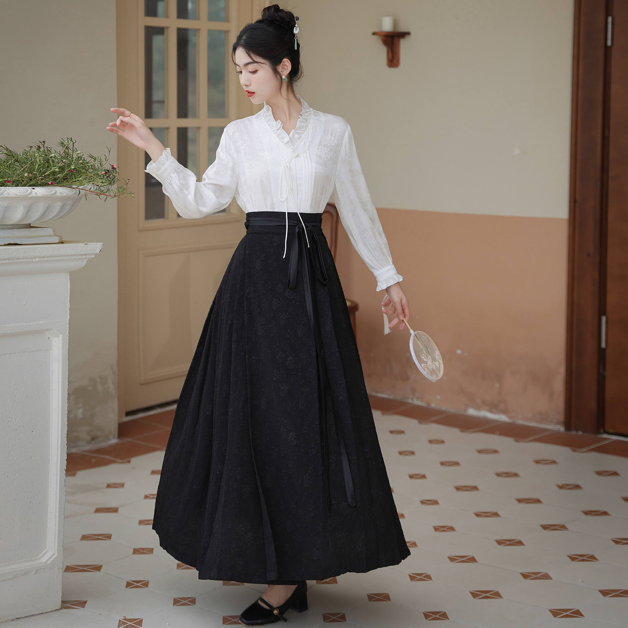 新中式 国风复古改良明制汉服马面裙+提花衬衣套装