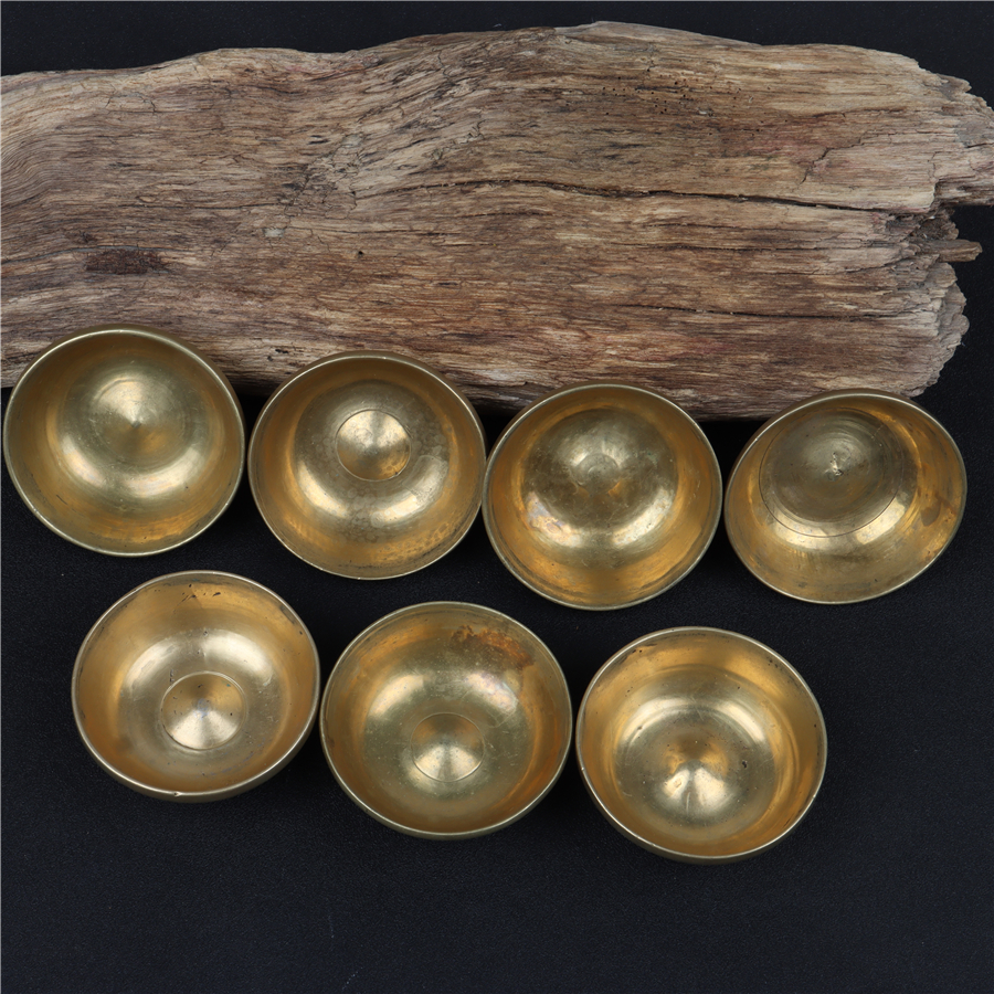 〓特价〓西藏清代包老黄利玛铜铜庙供净水碗酥油灯盏完整一套7只