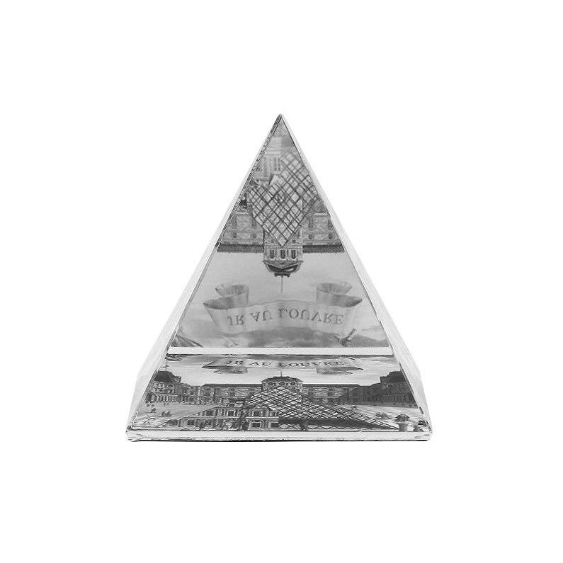欧洲旅游 法国卢浮宫玻璃金字塔 水晶镇纸 玻璃金字塔造型 预定