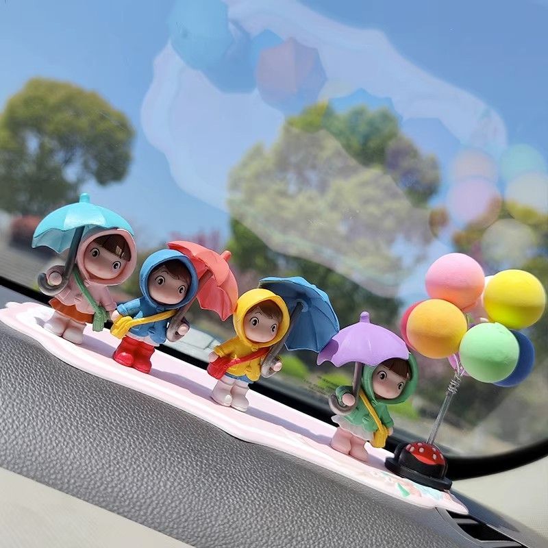 可爱打伞女孩汽车载摆件车窗创意高级感中控台车内装饰用品大全女