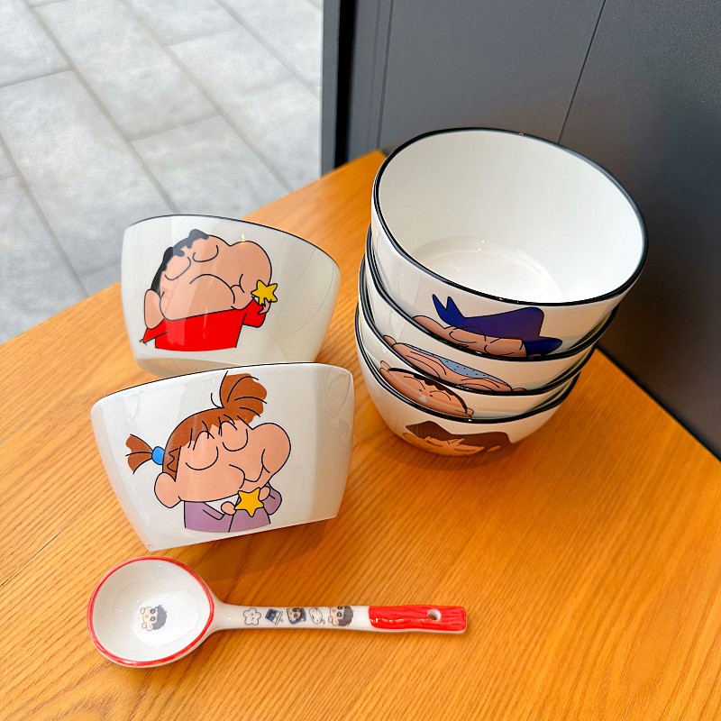 可爱卡通4.5英寸漫画小新陶瓷米饭碗女生水果沙拉零食儿童早餐具