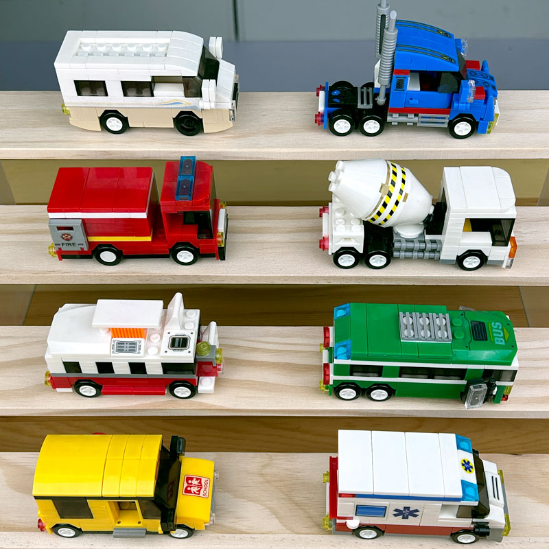 儿童积木汽车益智拼装回力工程消防车公交救护校车小颗粒入门玩具