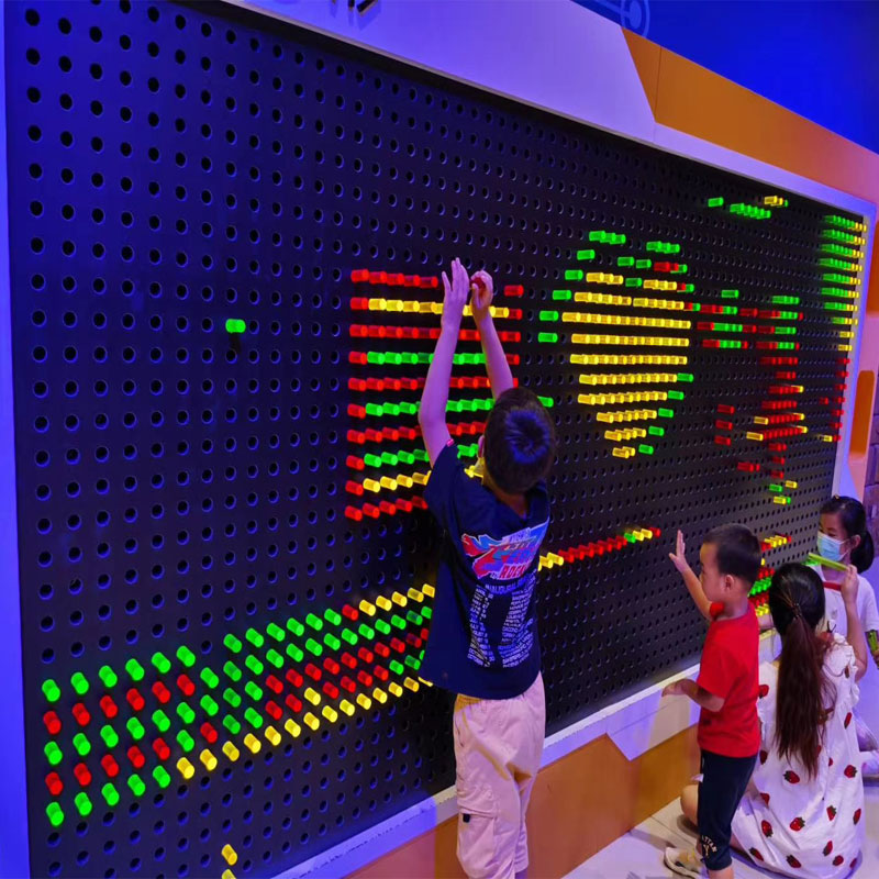 幼儿小学科学实验科创LED板光学暗房镜子迷隧道迷宫大型设备设施