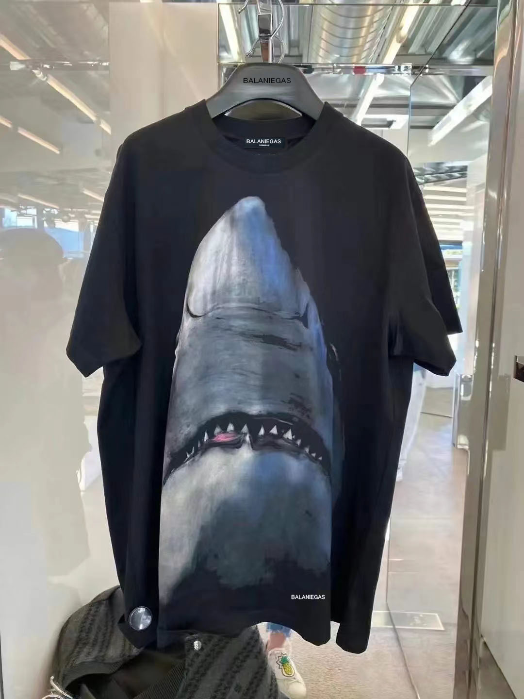 Balaniegas B家短袖T恤2024夏季新款鲨鱼图案字母印花宽松上衣潮