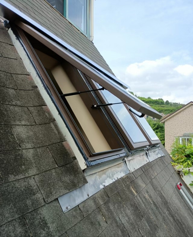 夹胶钢化玻璃阳光房电动手动天窗天井采光井房顶铝合金电动遥控