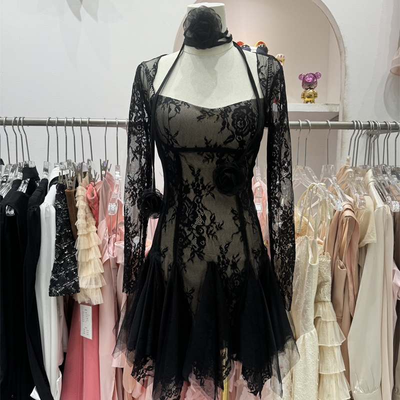 新款芭蕾风蕾丝设计感黑色收腰吊带连衣裙搭配披肩开衫两件套夏季