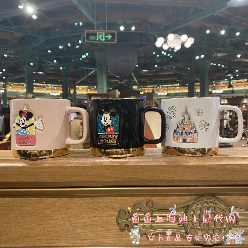 上海迪士尼国内代购烟花城堡米奇米妮马克杯卡通动漫陶瓷杯咖啡杯