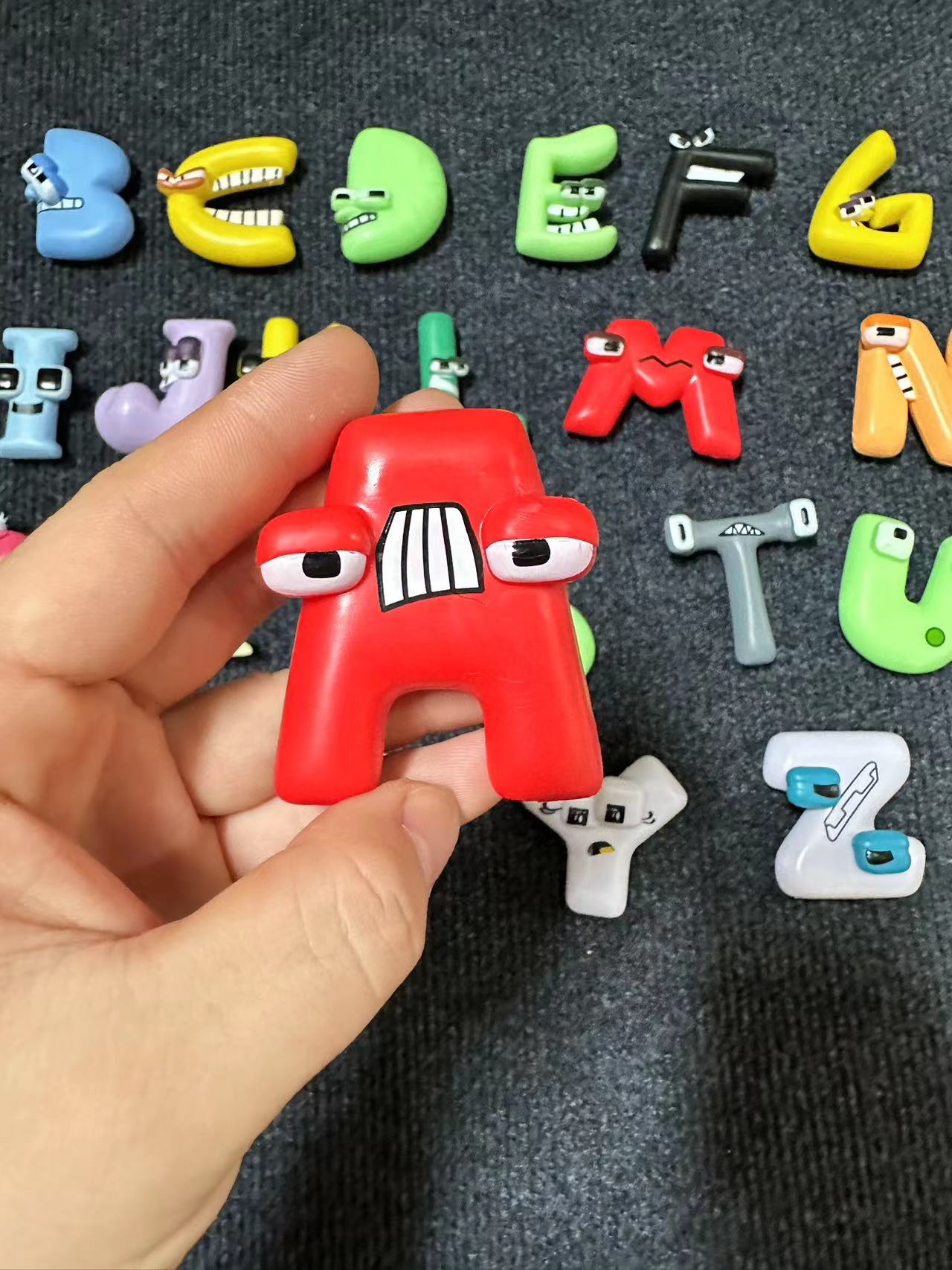 卡通字母人怪物玩具手办全套26个英文字母传说玩偶模型儿童礼物