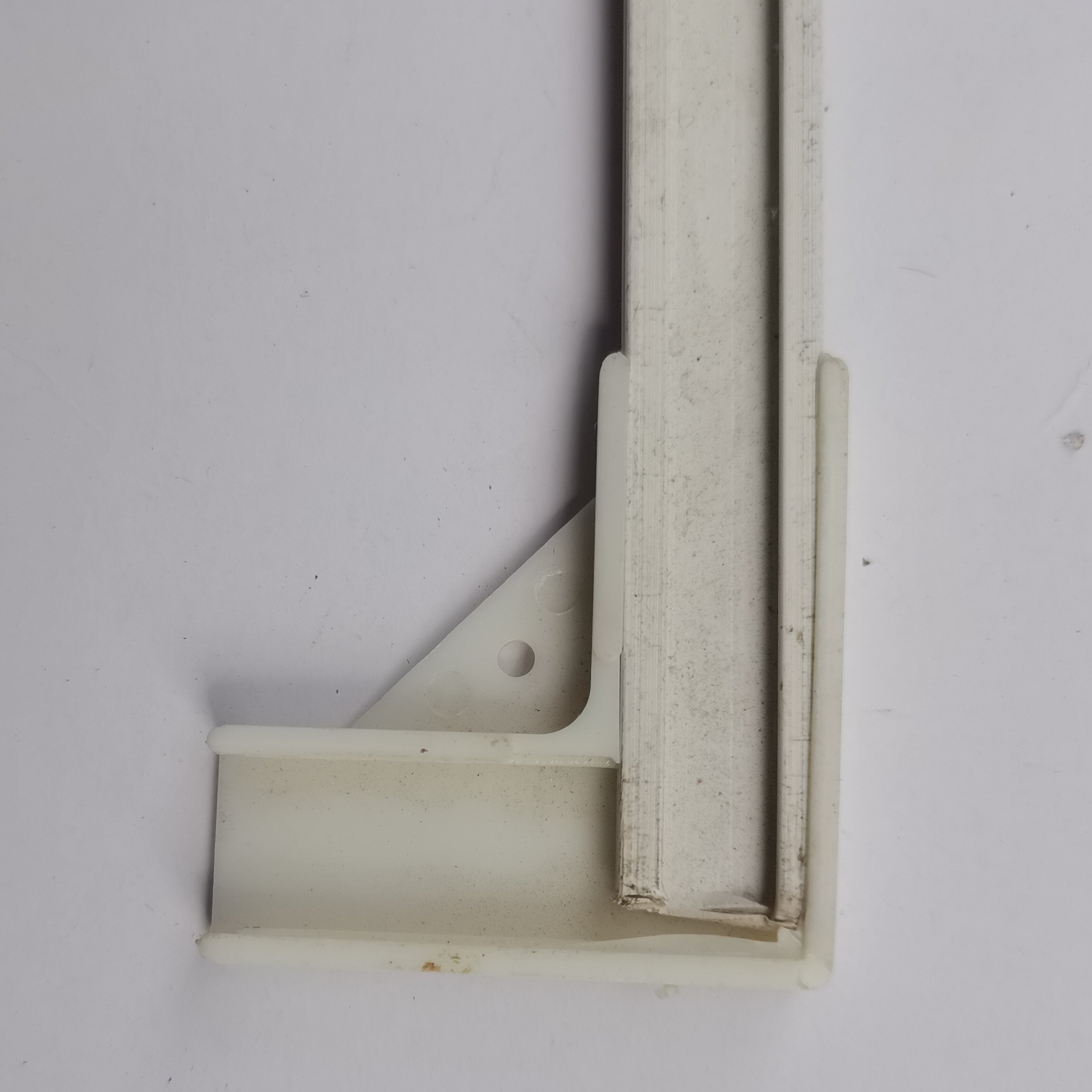 磁吸纱窗角码磁条纱窗连接角塑料角码拐角配件PVC条边框