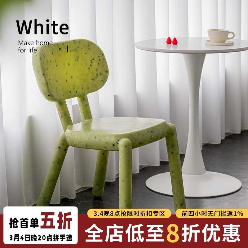 关于白网红塑料餐椅家用ins创意靠背书桌椅小户型奶茶店休闲椅子