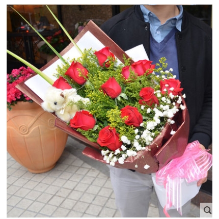 青岛城阳区流亭机场重庆北路国货中城路鲜花店蛋糕店配送玫瑰花束