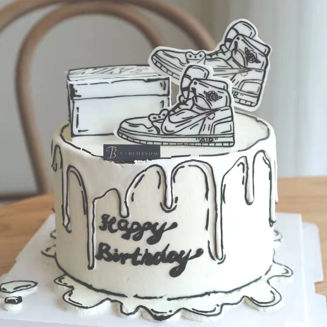 网红简约黑白太空宇航员插件漫画风手绘二次元2D篮球鞋盒蛋糕装饰