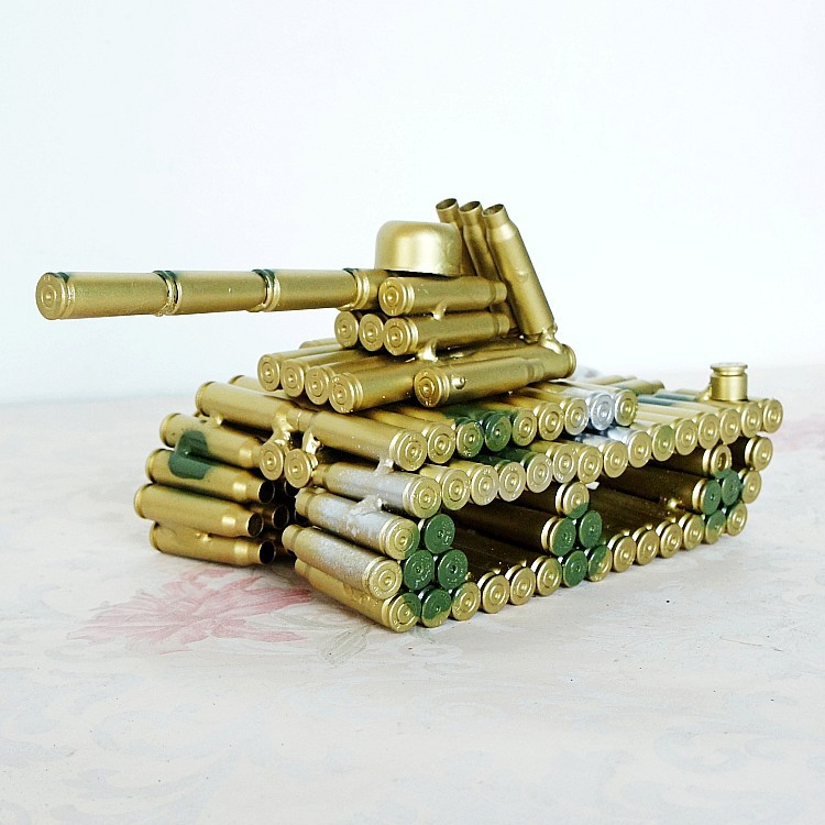 新款厂家销售仿造子弹壳金属模型部队退伍留念56转盘中迷彩坦克