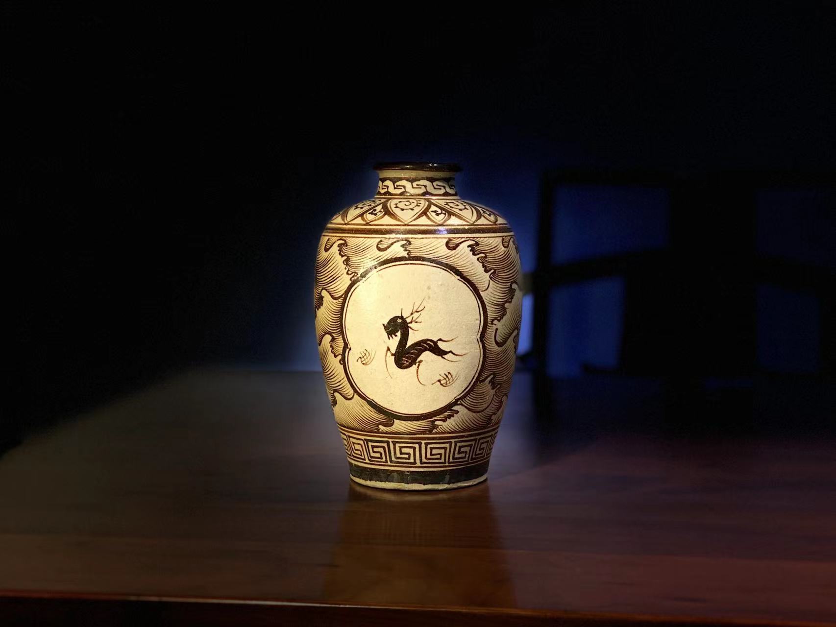 古器物宋代古瓷器江西吉州窑 黄釉酱彩手绘鹿人物图 梅瓶插花道罐