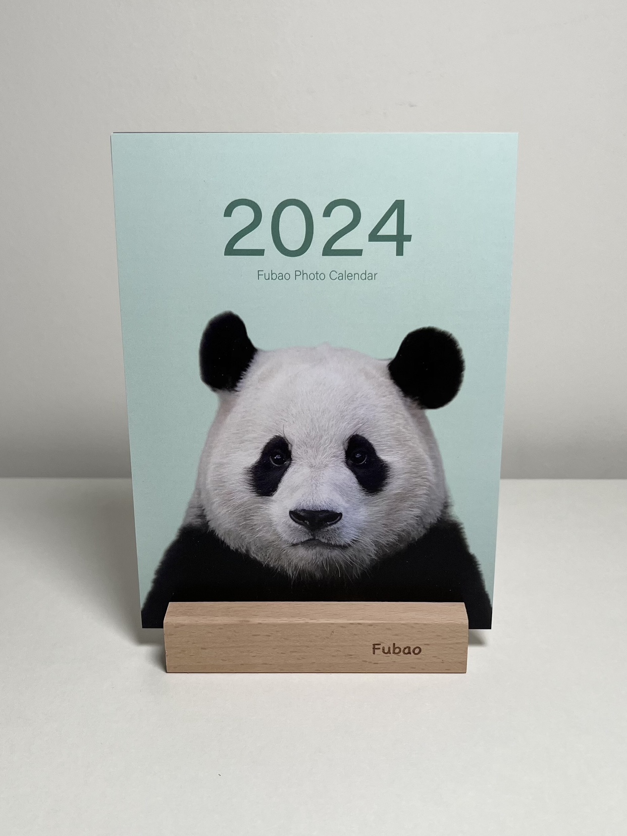 2024年大熊猫福宝花花萌兰实木托台历打印定制可激光雕刻定制文字