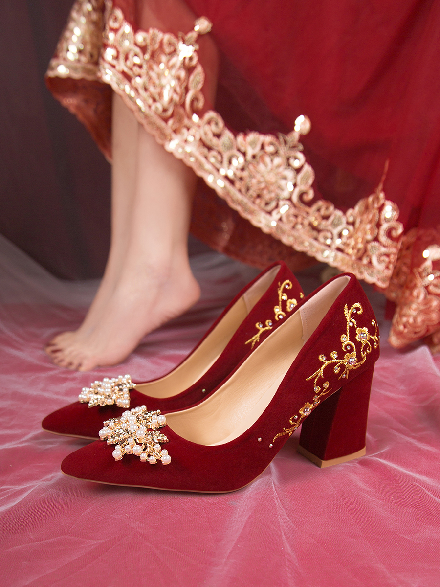 婚鞋女红色2024春季新款粗跟中式秀禾服婚纱两穿新娘鞋孕妇中跟