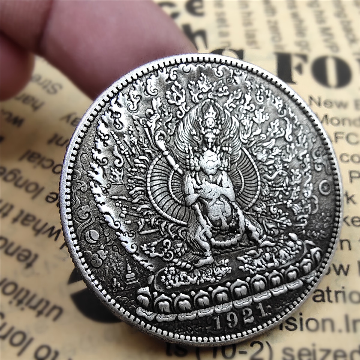 大魔王流浪币巫妖王硬币雕刻艺术复古银元铜币收藏浮雕鹰洋摩根币