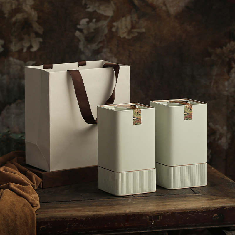 茶叶罐铁盒子家用半斤一斤装古树红茶绿茶通用方形包装礼盒空铁罐