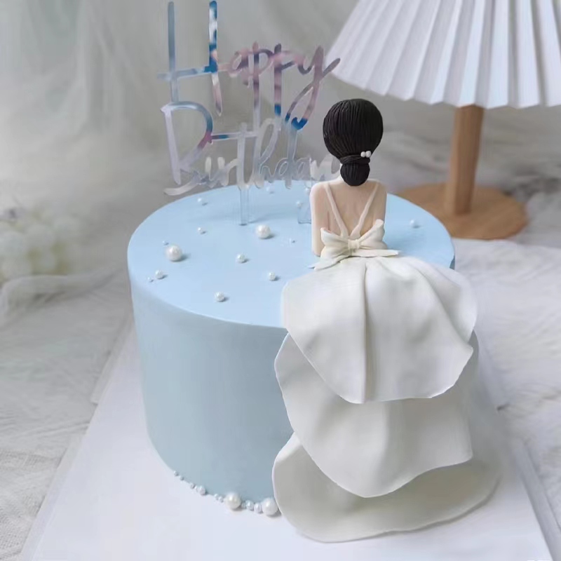 情人节蛋糕插件创意520女神背影婚纱网红生日蛋糕装饰软胶摆件