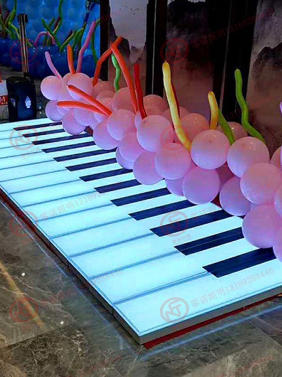 钢琴感应音乐台阶灯光互动地砖灯室内户外商业街商场美陈灯光节